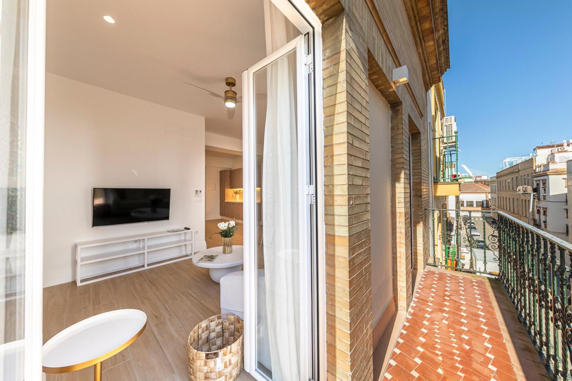 Isg Apartments Faustino 45 セビリア エクステリア 写真
