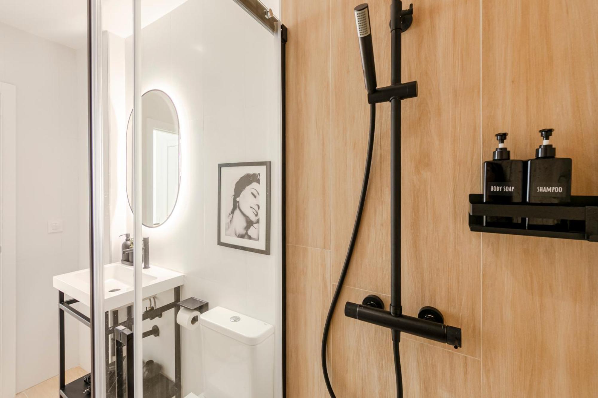Isg Apartments Faustino 45 セビリア エクステリア 写真