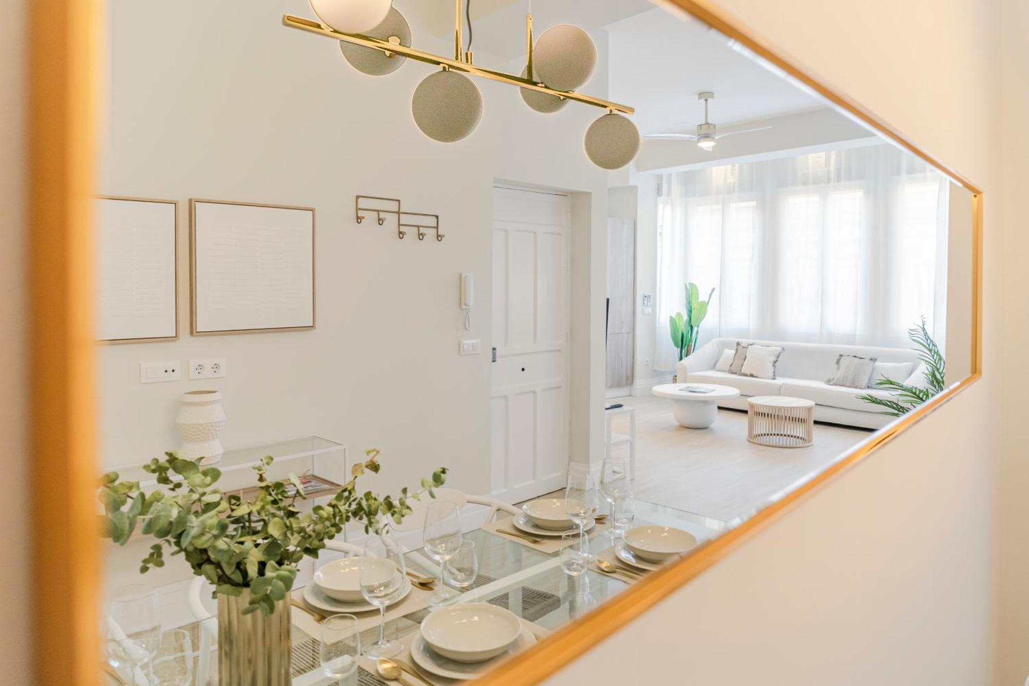Isg Apartments Faustino 45 セビリア エクステリア 写真