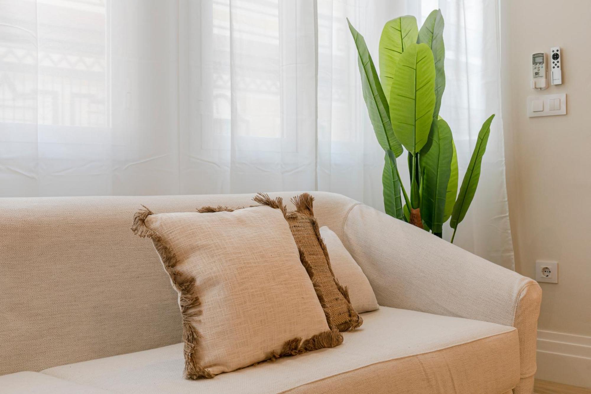 Isg Apartments Faustino 45 セビリア エクステリア 写真